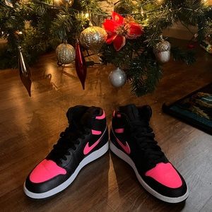 Nike Jordan 1 Retro High